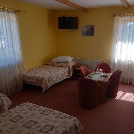 Hotel Goralski Raj Nowy Targ Exterior foto