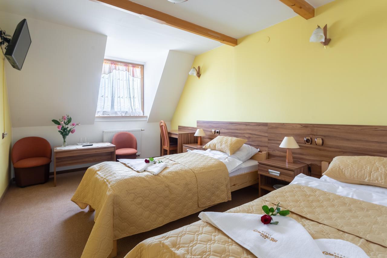 Hotel Goralski Raj Nowy Targ Exterior foto